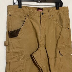 Wrangler Men's Brown Cargo Pants, Size 36X32, NWOT, MAKE AN OFFER!!!